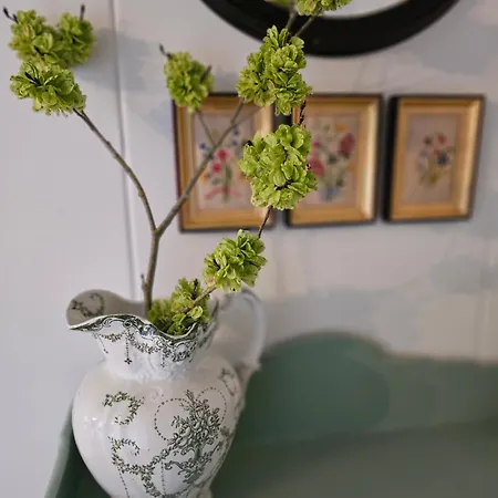 Logeerderij Tussen Koe & Kroonluchter