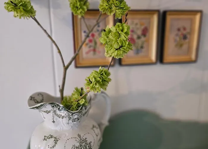 Logeerderij Tussen Koe & Kroonluchter