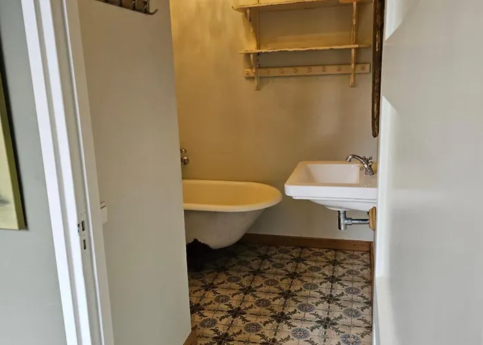 Logeerderij Tussen Koe & Kroonluchter Séjour à la ferme Diessen