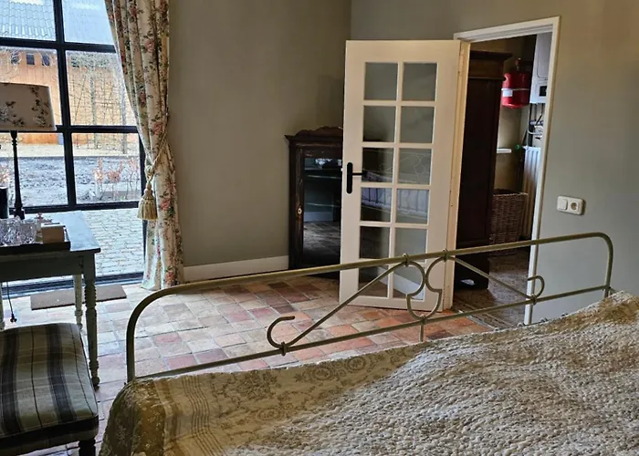 Logeerderij Tussen Koe & Kroonluchter