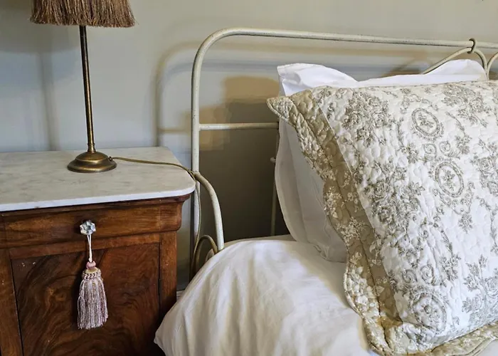 Logeerderij Tussen Koe & Kroonluchter * Diessen